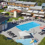 Szálloda Pop-up Living Zell Am 4*
