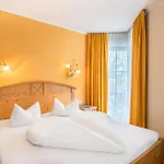 Hotel Pop-up Living Zell Am 4*
