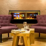 Pop-up Living Zell Am Hotel