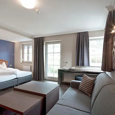 Hotel Pop-up Living Zell Am