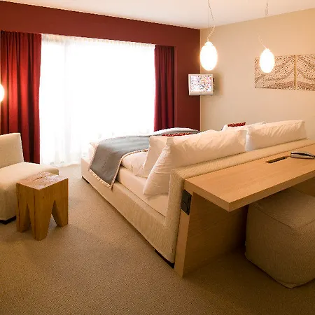 Pop-up Living Zell Am 4* زيل أم سي
