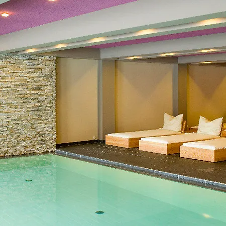 Pop-up Living Zell Am زيل أم سي