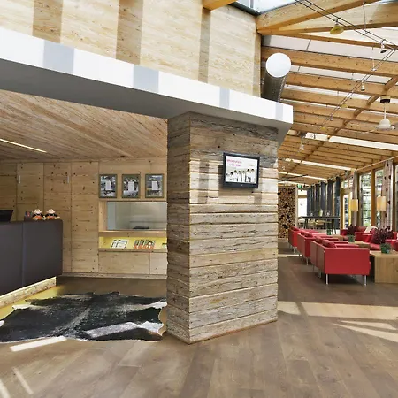 Pop-up Living Zell Am Szálloda 4*