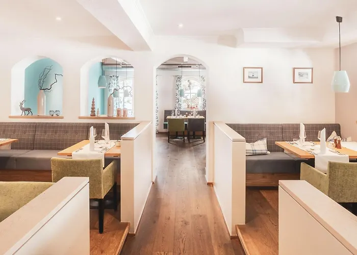 Pop-up Living Zell Am Hotel 4*