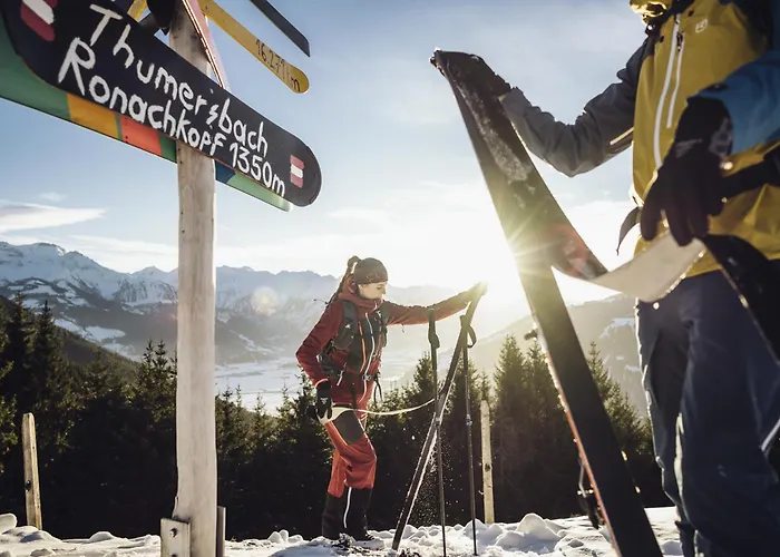 Hotel Pop-up Living Zell Am 4*