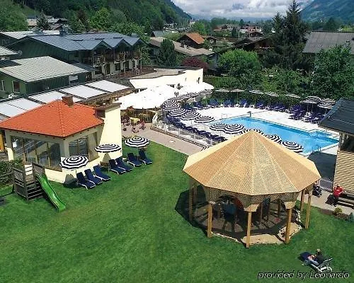 Pop-up Living Zell Am Hotel