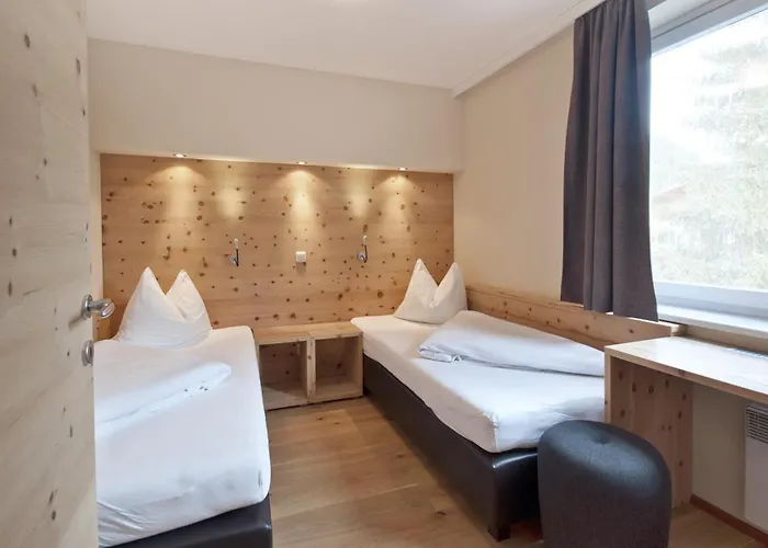 Pop-up Living Zell Am Hotel 4*